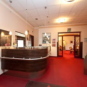 Polo Am Zob Hotel Hamburgo